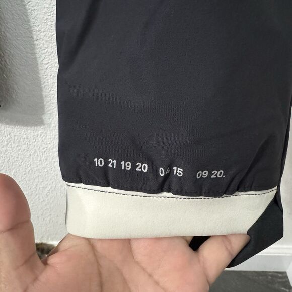 Nike Tech Pack Stirrup Pants Women Sz Medium Open Knees Black Sportswear Outdoor - Picture 6 of 7